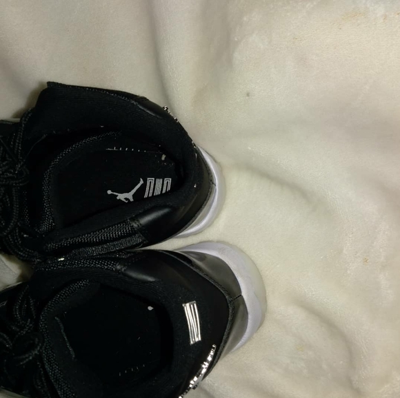 Jordan 11s jubilee 25th university
